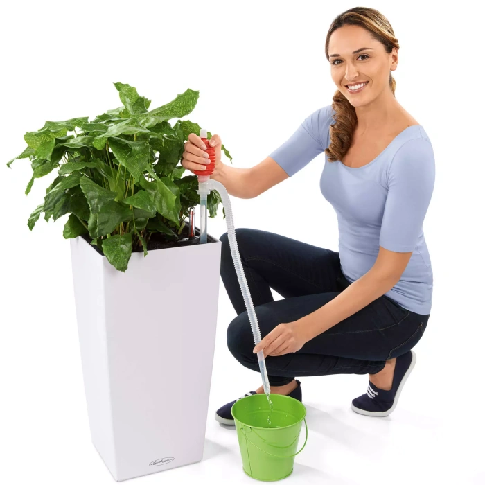 lechuza_hand_pump_584735635